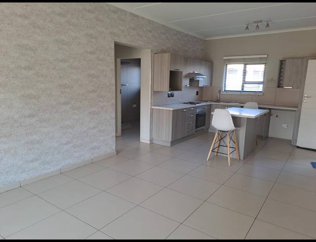 2 BEDROOM PROPERTY TO RENT IN LILIANTON